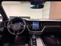 Volvo XC60 T6 AWD Recharge Plus Dark | Trekhaak | 360° Camera | Harman Kardon | Adaptieve Cruise Control | Stoelverwarming voor+achter | Stuurwielverwarming | Standkachel met Volvo On Call App | Full LED Meesturende koplampen | Pilot Assist | Elektrische voorstoelen geheugen | R-Design Contour stoelen met wit stiksel en bies | Zitting verlenging voorstoelen | Schuifdak | Parkeercamera | Google Infotainment | 20 Inch | Keyless Drive | Parkeersensoren voor+achter | Privacy Glass | Alarm Klasse III | DAB Radio | Apple Carplay/Android Auto | Draadloos telefoon opladen | Volvo On Call met mobiele App functie | Onyx Black Metallic |