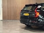 Volvo XC90 T8 AWD Recharge Ultra Dark | Vol! | Bowers & Wilkins | Luchtvering | Stoelventilatie | Trekhaak | Geluidisolerende ramen | All Season banden | 360 Camera | Head-Up Display | Stoelmassage | 455pk | Adaptieve Cruise Control | Stoelverwarming voor+achter | Stuurwielverwarming | Schuifdak | 21 Inch | Full LED Meesturende koplampen | Pilot Assist | BLIS Dode Hoek Detectie | Alcantara hemelbekleding | Lederen handgrepen en zonnekleppen | Elektrische voorstoelen geheugen | Nappa Lederen bekleding | Zitting verlenging voorstoelen | Lederen Dashboard | Google Infotainment | Keyless Drive | Parkeersensoren voor+achter | Elektrisch bedienbare achterklep | Geïntegreerde zongordijnen achterportieren | Geïntegreerd kinderzitje achterin | Verlichte instaplijsten | 7-Persoons | 4-Zone Climate Control | DAB Radio | Apple Carplay/Android Auto | Alarm Klasse III | Draadloos telefoon opladen | Volvo On Call met mobiele App functie | Onyx Black Metallic |