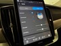 Volvo XC90 T8 AWD Recharge Ultra Dark | Vol! | Bowers & Wilkins | Luchtvering | Stoelventilatie | Trekhaak | Geluidisolerende ramen | All Season banden | 360 Camera | Head-Up Display | Stoelmassage | 455pk | Adaptieve Cruise Control | Stoelverwarming voor+achter | Stuurwielverwarming | Schuifdak | 21 Inch | Full LED Meesturende koplampen | Pilot Assist | BLIS Dode Hoek Detectie | Alcantara hemelbekleding | Lederen handgrepen en zonnekleppen | Elektrische voorstoelen geheugen | Nappa Lederen bekleding | Zitting verlenging voorstoelen | Lederen Dashboard | Google Infotainment | Keyless Drive | Parkeersensoren voor+achter | Elektrisch bedienbare achterklep | Geïntegreerde zongordijnen achterportieren | Geïntegreerd kinderzitje achterin | Verlichte instaplijsten | 7-Persoons | 4-Zone Climate Control | DAB Radio | Apple Carplay/Android Auto | Alarm Klasse III | Draadloos telefoon opladen | Volvo On Call met mobiele App functie | Onyx Black Metallic |