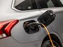 Mitsubishi Outlander 2.0 PHEV Deluxe 203Pk Automaat (CAMERA, LEDER/ALCANTARA, STOELVERWARMING, GETINT GLAS, SPORTSTOELEN, CRUISE, NIEUWE APK, NIEUWSTAAT)