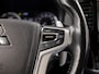 Mitsubishi Outlander 2.0 PHEV Deluxe 203Pk Automaat (CAMERA, LEDER/ALCANTARA, STOELVERWARMING, GETINT GLAS, SPORTSTOELEN, CRUISE, NIEUWE APK, NIEUWSTAAT)