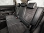 Mitsubishi Outlander 2.0 PHEV Deluxe 203Pk Automaat (CAMERA, LEDER/ALCANTARA, STOELVERWARMING, GETINT GLAS, SPORTSTOELEN, CRUISE, NIEUWE APK, NIEUWSTAAT)