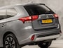 Mitsubishi Outlander 2.0 PHEV Deluxe 203Pk Automaat (CAMERA, LEDER/ALCANTARA, STOELVERWARMING, GETINT GLAS, SPORTSTOELEN, CRUISE, NIEUWE APK, NIEUWSTAAT)