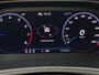 Volkswagen T-Roc 1.5 TSI Sport | NAVIGATIE | TREKHAAK | PARKEERSENSOREN VOOR-EN ACHTER | R-LINE |