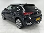 Volkswagen T-Roc 1.5 TSI Sport | NAVIGATIE | TREKHAAK | PARKEERSENSOREN VOOR-EN ACHTER | R-LINE |
