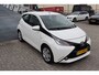 Toyota Aygo 1.0 VVT-i x-play Achteruitrijcamera/App connect/Airco/Orig. NL auto/Begrenzer