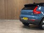 Volvo XC40 Recharge Ultimate 70 kWh | Trekhaak | All Season banden | 360° Camera | Schuifdak | Harman Kardon | Adaptieve Cruise Control | Bestuurdersstoel elektrisch geheugen | Stoel en Stuurwielverwarming | 19 Inch | Passagiersstoel elektrisch | Microtech / alcantara bekleding met wit stiksel en bies | Zitting verlenging voorstoelen | Pilot Assist | BLIS Dode Hoek Detectie | Warmtepomp | Google Infotainment | Keyless Drive | Verlichtingspack 2 | Parkeersensoren voor+achter | Privacy Glass | Elektrisch bedienbare achterklep | Draadloos telefoon opladen | Alarm Klasse III | DAB Radio | Apple Carplay/Android Auto | Volvo On Call met mobiele App functie | Fjord Blue Metallic |