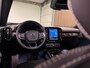 Volvo XC40 Recharge Ultimate 70 kWh | Trekhaak | All Season banden | 360° Camera | Schuifdak | Harman Kardon | Adaptieve Cruise Control | Bestuurdersstoel elektrisch geheugen | Stoel en Stuurwielverwarming | 19 Inch | Passagiersstoel elektrisch | Microtech / alcantara bekleding met wit stiksel en bies | Zitting verlenging voorstoelen | Pilot Assist | BLIS Dode Hoek Detectie | Warmtepomp | Google Infotainment | Keyless Drive | Verlichtingspack 2 | Parkeersensoren voor+achter | Privacy Glass | Elektrisch bedienbare achterklep | Draadloos telefoon opladen | Alarm Klasse III | DAB Radio | Apple Carplay/Android Auto | Volvo On Call met mobiele App functie | Fjord Blue Metallic |