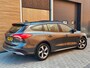 Ford Focus Wagon 1.0 EcoBoost Active Business Pano Trekhaak Camera LED Keyless