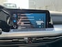 Volkswagen Golf 1.5 eTSI Life Business / Digitale Cockpit / LED / Parkeersensoren V+A / Stuur + Stoelverwarming / Travel Assist **
