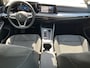 Volkswagen Golf 1.5 eTSI Life Business / Digitale Cockpit / LED / Parkeersensoren V+A / Stuur + Stoelverwarming / Travel Assist **