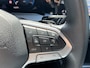 Volkswagen Golf 1.5 eTSI Life Business / Digitale Cockpit / LED / Parkeersensoren V+A / Stuur + Stoelverwarming / Travel Assist **