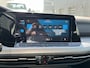 Volkswagen Golf 1.5 eTSI Life Business / Digitale Cockpit / LED / Parkeersensoren V+A / Stuur + Stoelverwarming / Travel Assist **