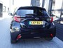 Mazda 2 Hybrid Toyota Yaris (Navi/Carplay,Camera,AdaptiveCruise,Panoramadak,Keyless,Stoel+Stuurverwarming,PDC,LEER)