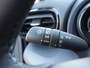 Mazda 2 Hybrid Toyota Yaris (Navi/Carplay,Camera,AdaptiveCruise,Panoramadak,Keyless,Stoel+Stuurverwarming,PDC,LEER)