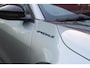 Alfa Romeo Junior 1.2 Turbo 145PK Hybrid IBRIDA SPECIALE | TECHNO PACK: LEX MATRIX KOPLAMPEN/AUTOMATISCH DIMMENDE BINNENSPIEGEL/DRAADLOZE TELEFOONLADER/DODEHOEK DETECTIE/ELEKTRISCH BEDIENBARE ACHTERKLEP/KEYLESS ENTRY EN START/ADAPTIVE CRUISE CONTROL/ACHTERUITRIJ CAMERA | VOORRUIT VERWARMING | ELEKTRISCH BEDIENBARE BESTUURDERSSTOEL MET MASSAGE FUNCTIE | PARKEERSENSOREN VOOR + ACHTER | STOEL VERWARMING | CLIMATE CONTROL | DRAADLOZE APPLE CARPLAY/ANDROID AUTO | NAVIGATIE | 18" LICHTMETALEN VELGEN |