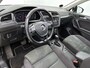 Volkswagen Tiguan 1.5 TSI ACT Highline | Automaat | Adaptive Cruise | Stoelverwarming | CarPlay | Camera | Panoramadak