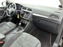 Volkswagen Tiguan 1.5 TSI ACT Highline | Automaat | Adaptive Cruise | Stoelverwarming | CarPlay | Camera | Panoramadak