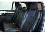 Volvo XC90 T8 Recharge AWD Ultimate Dark | Luchtvering | Bowers & Wilkins Premium Audio | Google Infotainment | 22" Lichtmetalen velgen | 360° Parkeercamera | Parkeersensoren voor + achter |