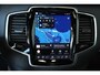 Volvo XC90 T8 Recharge AWD Ultimate Dark | Luchtvering | Bowers & Wilkins Premium Audio | Google Infotainment | 22" Lichtmetalen velgen | 360° Parkeercamera | Parkeersensoren voor + achter |
