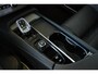 Volvo XC90 T8 Recharge AWD Ultimate Dark | Luchtvering | Bowers & Wilkins Premium Audio | Google Infotainment | 22" Lichtmetalen velgen | 360° Parkeercamera | Parkeersensoren voor + achter |