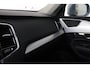 Volvo XC90 2.0 T8 Twin Engine AWD Momentum 7-Persoons Panoramadak, Head-Up, Trekhaak, Volleder, ACC