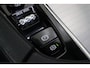 Volvo XC90 2.0 T8 Twin Engine AWD Momentum 7-Persoons Panoramadak, Head-Up, Trekhaak, Volleder, ACC