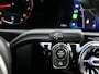 Mercedes-Benz A-klasse 200 Launch Edition Premium | Night pakket | MBUX widescreen | Achteruitrijcamera | Stoelverwarming | Keyless | Sfeerverlichting | Dodehoek detectie | Apple-/Android carplay | 18-inch velgen