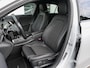 Mercedes-Benz A-klasse 200 Launch Edition Premium | Night pakket | MBUX widescreen | Achteruitrijcamera | Stoelverwarming | Keyless | Sfeerverlichting | Dodehoek detectie | Apple-/Android carplay | 18-inch velgen