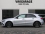 Mercedes-Benz A-klasse 200 Launch Edition Premium | Night pakket | MBUX widescreen | Achteruitrijcamera | Stoelverwarming | Keyless | Sfeerverlichting | Dodehoek detectie | Apple-/Android carplay | 18-inch velgen