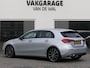 Mercedes-Benz A-klasse 200 Launch Edition Premium | Night pakket | MBUX widescreen | Achteruitrijcamera | Stoelverwarming | Keyless | Sfeerverlichting | Dodehoek detectie | Apple-/Android carplay | 18-inch velgen