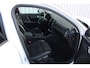 Volvo XC40 1.5 T5 Twin Engine Momentum Pro | Incl. 12 maanden garantie | 100% onderhouden | Cruise control | Climate control | Apple carplay/Android auto | Parkeercamera | Stoelverwarming |