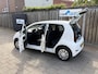 Volkswagen Up! 1.0 BMT move up! Airco, Bluetooth. Mooie auto!