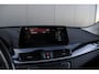 BMW X1 XDrive25e | M | Panoramadak | Head-up display | Camera | Leer | Stuurverwarming |