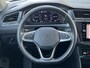 Volkswagen Tiguan 1.4 TSI eHybrid Elegance Business+ / Dealer onderhouden / Elektrische trekhaak (1800 kg) / Accu SoH 94.4 % / Navigatie / Apple Carplay Android / Stuur- en stoelverwarming / Parkeer assistent / 18" LM wielen /