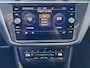 Volkswagen Tiguan 1.4 TSI eHybrid Elegance Business+ / Dealer onderhouden / Elektrische trekhaak (1800 kg) / Accu SoH 94.4 % / Navigatie / Apple Carplay Android / Stuur- en stoelverwarming / Parkeer assistent / 18" LM wielen /