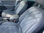 Volkswagen Tiguan 1.4 TSI eHybrid Elegance Business+ / Dealer onderhouden / Elektrische trekhaak (1800 kg) / Accu SoH 94.4 % / Navigatie / Apple Carplay Android / Stuur- en stoelverwarming / Parkeer assistent / 18" LM wielen /