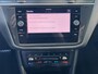 Volkswagen Tiguan 1.4 TSI eHybrid Elegance Business+ / Dealer onderhouden / Elektrische trekhaak (1800 kg) / Accu SoH 94.4 % / Navigatie / Apple Carplay Android / Stuur- en stoelverwarming / Parkeer assistent / 18" LM wielen /