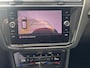 Volkswagen Tiguan 1.4 TSI eHybrid Elegance Business+ / Dealer onderhouden / Elektrische trekhaak (1800 kg) / Accu SoH 94.4 % / Navigatie / Apple Carplay Android / Stuur- en stoelverwarming / Parkeer assistent / 18" LM wielen /