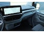 Volkswagen e-Transporter 34 L2H1 218pk Life 64 kWh | Trekhaak | Voorruitverwarming
