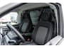 Volkswagen e-Transporter 34 L2H1 218pk Life 64 kWh | Navigatiesysteem | Trekhaak