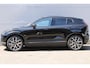 Volvo EX30 P5 Long Range Plus Black Edition Europa 69 kWh | Verwarmbare Voorstoelen | Stuurverwarming | Harman/Kardon | Keyless | elektrische Achterklep | BLIS | Getint Glas Achter | 20-Inch Lichtmetalen Velgen | Elektrisch Verstelbare Voorstoelen | Adaptieve Cruise Control | Pilot Assist | Google |