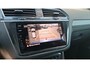 Volkswagen Tiguan 1.5 TSI R-Line Business+ | 245 PK | SoH .. | Trekhaak | All Season Banden | Digital Cockpit | Stoel en Stuurverwarming | Navigatie Pro (Groot Scherm) | Park Assist | Parkeercamera |