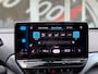Volkswagen ID.4 First Max 77 kWh / Trekhaak / Warmtepomp / Panodak / 21" LM / Carplay / HU display