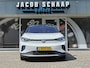 Volkswagen ID.4 First Max 77 kWh / Trekhaak / Warmtepomp / Panodak / 21" LM / Carplay / HU display