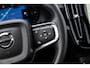 Volvo EX40 Single Motor Extended Range Plus Black Ed. 82 kWh | SOH 100% | Adaptieve Cruise Control | Donker Getint Glas | Harman Kardon Audio | Stoel-/Stuurverwarming | Parkeercamera | Dodehoek Detectie | Pixel LED | Warmtepomp |
