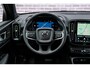Volvo EX40 Single Motor Extended Range Plus Black Ed. 82 kWh | SOH 100% | Adaptieve Cruise Control | Donker Getint Glas | Harman Kardon Audio | Stoel-/Stuurverwarming | Parkeercamera | Dodehoek Detectie | Pixel LED | Warmtepomp |