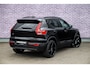 Volvo EX40 Single Motor Extended Range Plus Black Ed. 82 kWh | SOH 100% | Adaptieve Cruise Control | Donker Getint Glas | Harman Kardon Audio | Stoel-/Stuurverwarming | Parkeercamera | Dodehoek Detectie | Pixel LED | Warmtepomp |