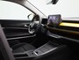Jeep Avenger 54kWh 1st Edition | Elektr. bed. achterklep | Climate Control / ECC | Licht metalen velgen 18 inch | Cruise control Adaptive | Navigatie | Half lederen bekleding | Stoelverwarming | LED koplampen | Park Distance Control voor en achter | Achteruitrijcamera |