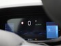 Jeep Avenger 54kWh 1st Edition | Elektr. bed. achterklep | Climate Control / ECC | Licht metalen velgen 18 inch | Cruise control Adaptive | Navigatie | Half lederen bekleding | Stoelverwarming | LED koplampen | Park Distance Control voor en achter | Achteruitrijcamera |
